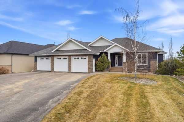 23 Westside Close, Lacombe
