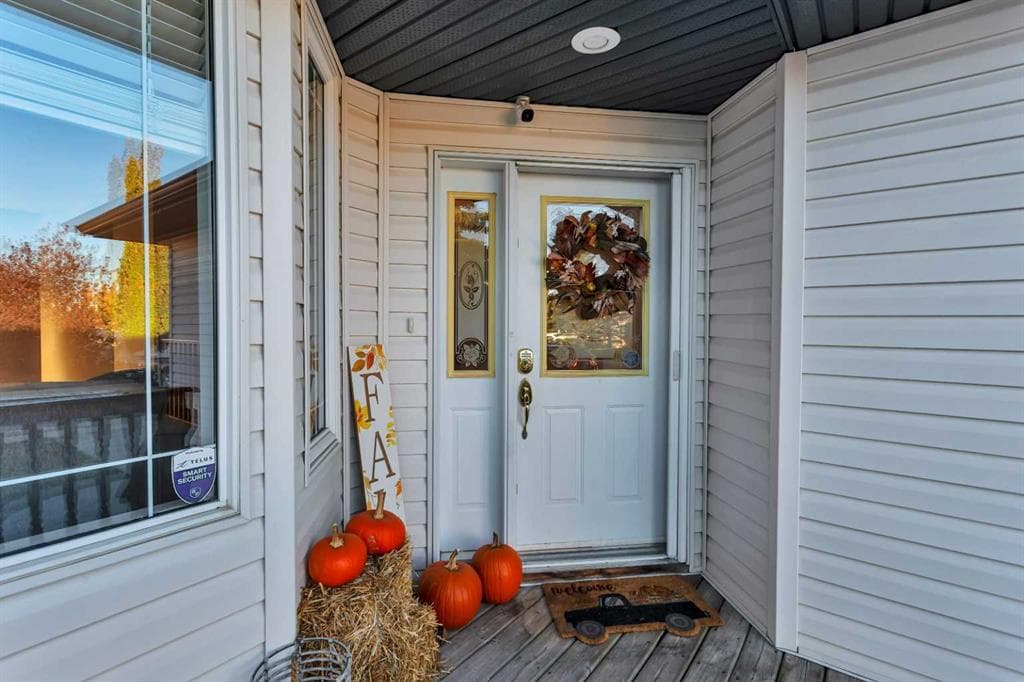 34 Lund Close, Red Deer — photo 4