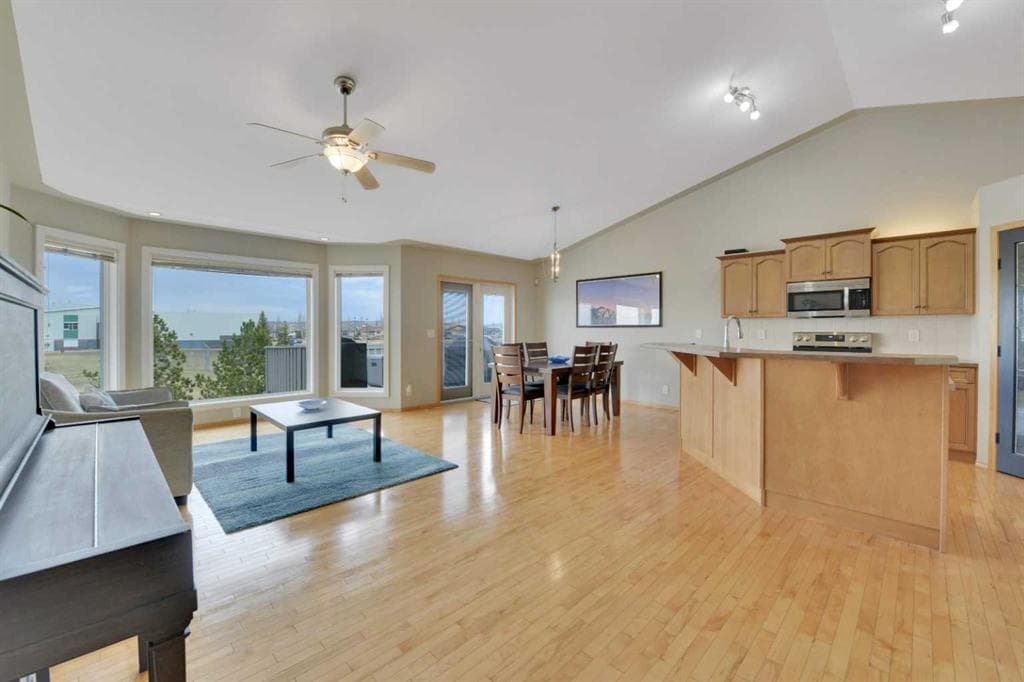 50 Langford Crescent, Red Deer — photo 4